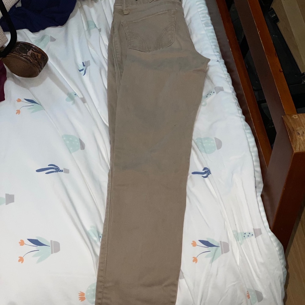 Hollister khakis